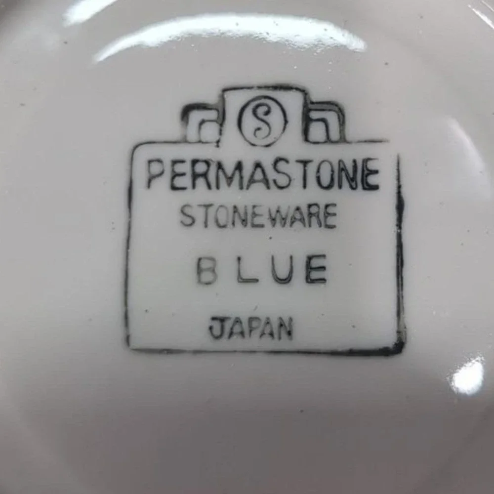 Permastone Stoneware Saucers, Set‎ of 4, Vintage White Plates With Blue Trim